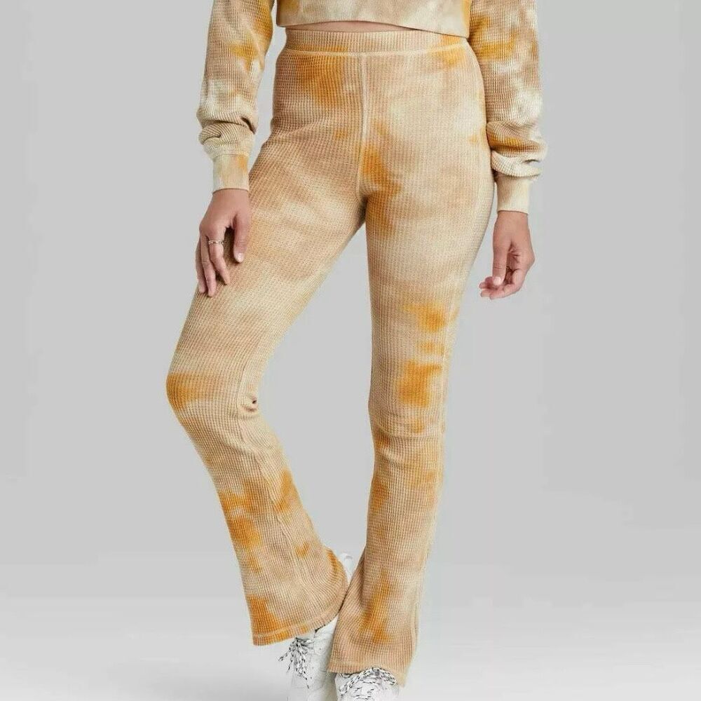 Wild fable waffle knit thermal tan tortoise flared pants size M